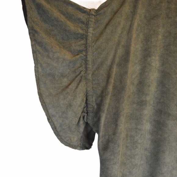 Soft Rayon Tie Flutter Sleeve Boxy Fit Top - Picture 8 of 10